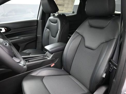 New 2026 Jeep Compass Latitude AWD/4WD image 13