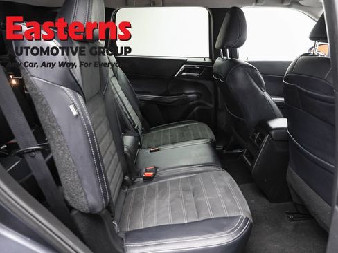 Used 2024 Mitsubishi Outlander SE FWD image 24