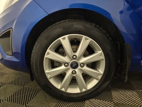 Used 2011 Ford Fiesta SE w/ 203A Rapid Spec Order Code image 19