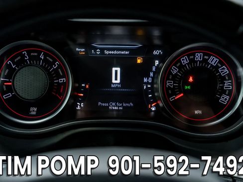 Used 2019 Dodge Challenger SXT image 17