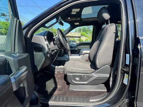 Used 2016 Ford F150 XLT w/ Equipment Group 302A Luxury AWD/4WD image 27