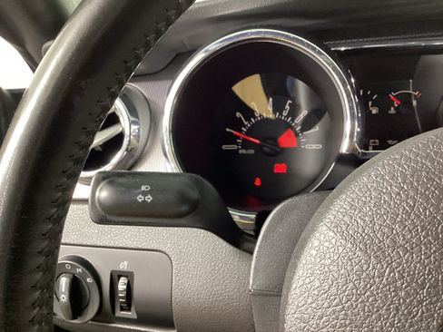 Used 2006 Ford Mustang GT RWD image 18
