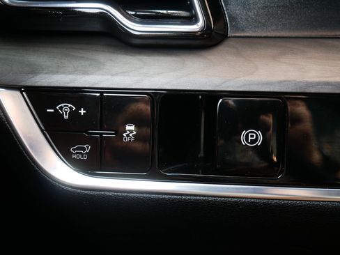 Certified 2023 Kia Sportage X-Line w/ X-Line Premium Package AWD/4WD image 26