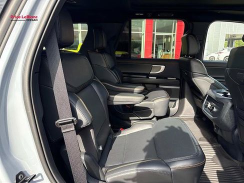 Used 2025 Ford Expedition Tremor AWD/4WD image 8