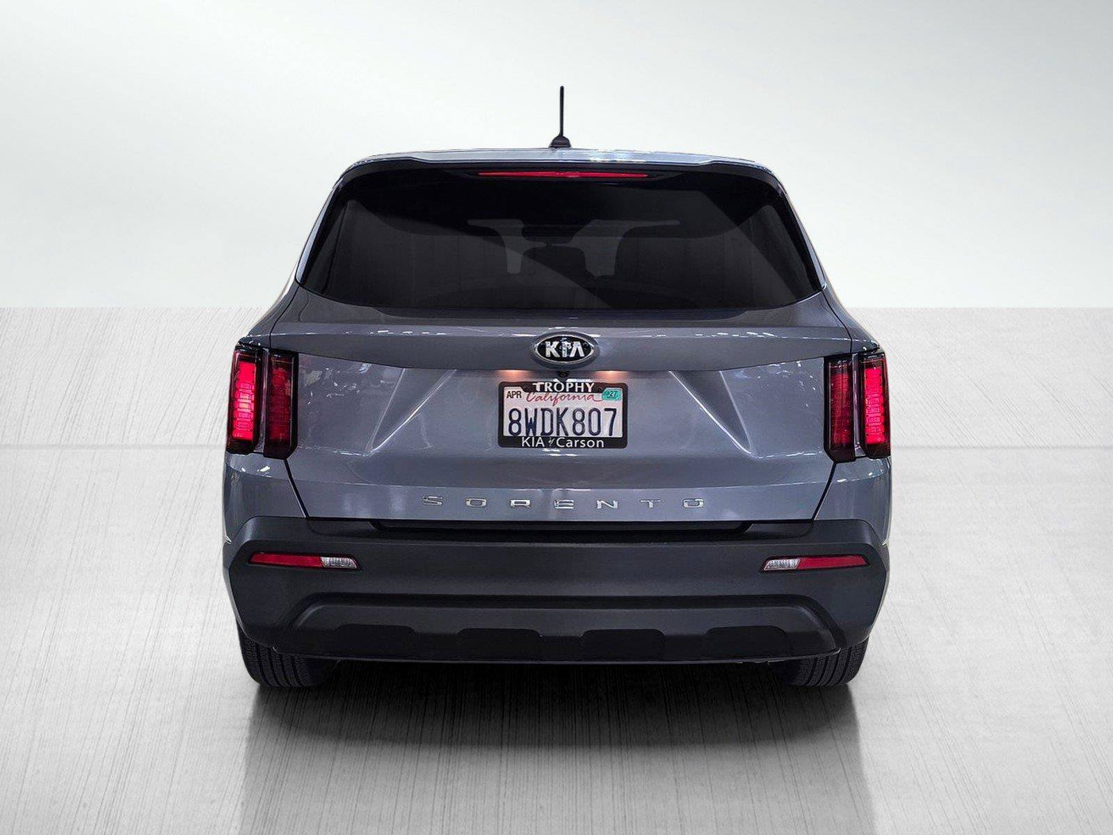 Used 2021 Kia Sorento LX FWD image 6