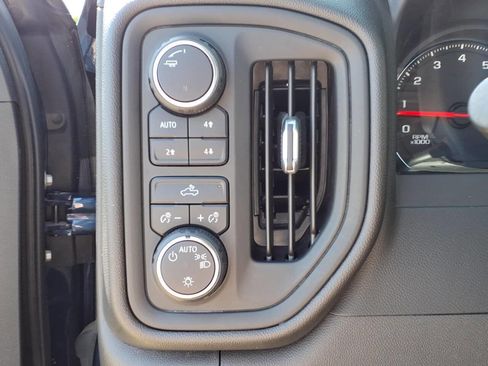 Used 2021 Chevrolet Silverado 1500 Custom Trail Boss w/ LPO, Dark Essentials Package AWD/4WD image 17