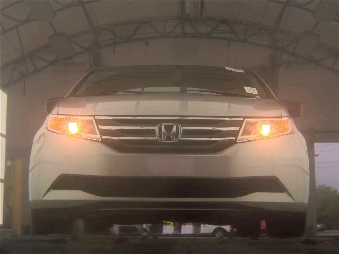 Used 2012 Honda Odyssey EX image 3
