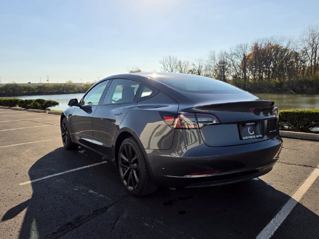 Used 2022 Tesla Model 3 Long Range AWD/4WD image 12