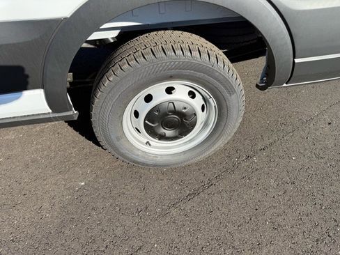 New 2026 Ford Transit 250 148 Medium Roof image 19