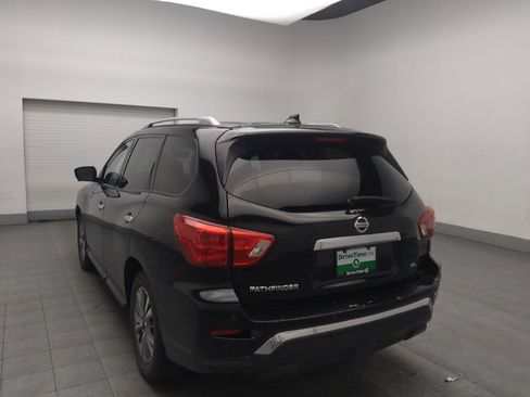 Used 2020 Nissan Pathfinder SL image 5