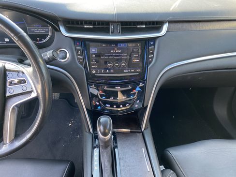 Used 2018 Cadillac XTS Premium Luxury FWD image 12