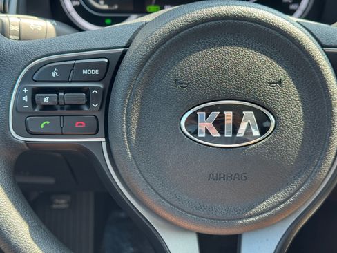Used 2019 Kia Niro LX FWD image 19