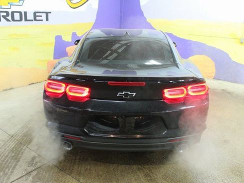 Used 2020 Chevrolet Camaro LT image 7