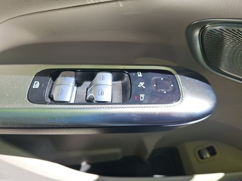 New 2026 Mercedes-Benz GLC 300 4MATIC image 29