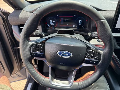 Used 2025 Ford Explorer ST-Line w/ Premium Package RWD image 21