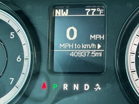 Used 2024 RAM 1500 Classic SLT image 28