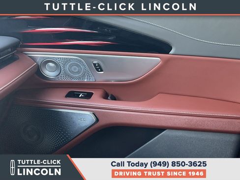 Certified 2024 Lincoln Nautilus Black Label AWD/4WD image 23
