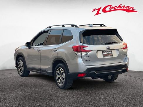 Used 2022 Subaru Forester Premium AWD/4WD image 26