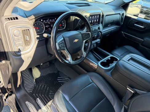 Used 2021 Chevrolet Silverado 1500 LTZ w/ LTZ Premium Package AWD/4WD image 16