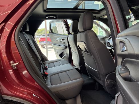 Used 2022 Chevrolet TrailBlazer RS w/ Sun and Liftgate Package AWD/4WD image 10