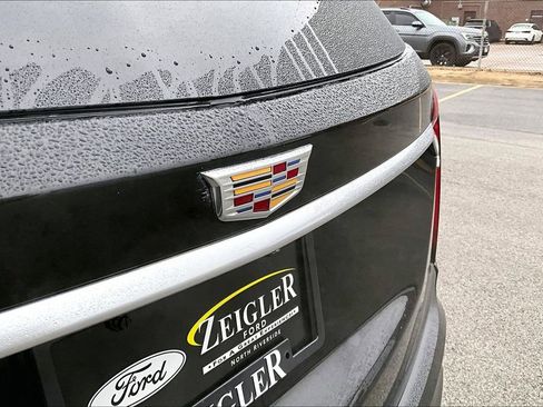 Used 2021 Cadillac XT6 Premium Luxury image 32