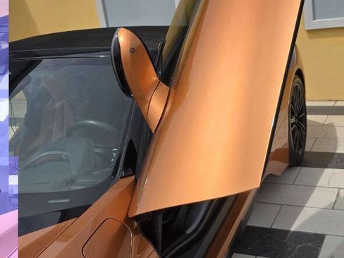 Used 2019 BMW i8 Roadster AWD/4WD image 17