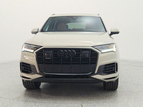 Used 2023 Audi Q7 3.0T Premium Plus w/ Premium Plus Package AWD/4WD image 2