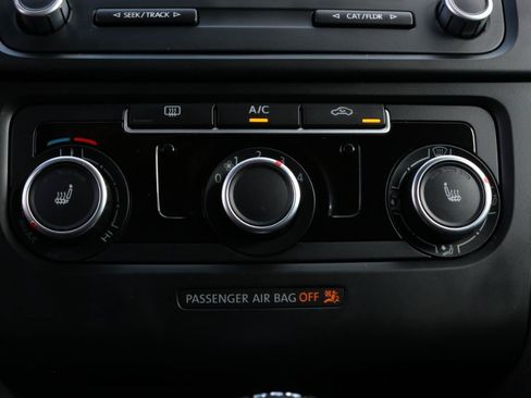 Used 2013 Volkswagen GTI Wolfsburg Edition FWD image 31