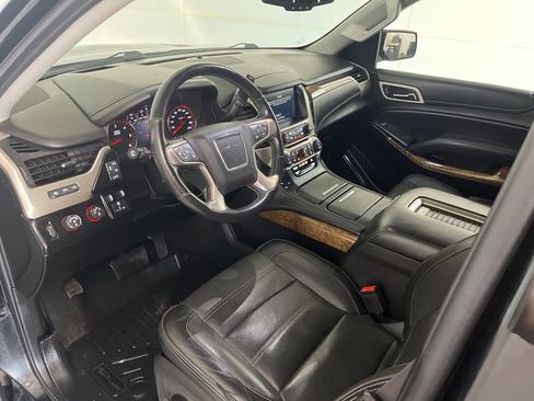 Used 2016 GMC Yukon Denali w/ Open Road Package AWD/4WD image 27