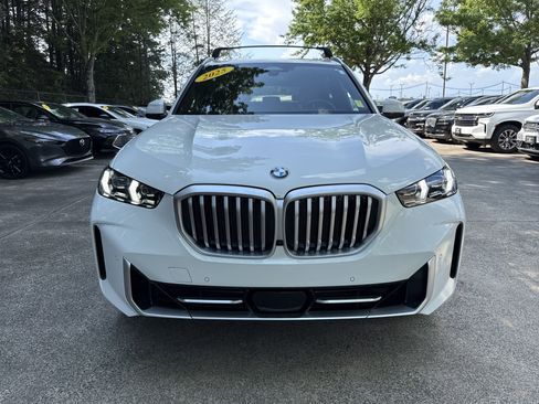 Used 2025 BMW X5 xDrive40i w/ Premium Package AWD/4WD image 2