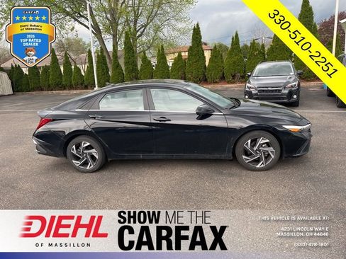 Used 2024 Hyundai Elantra Limited image 3