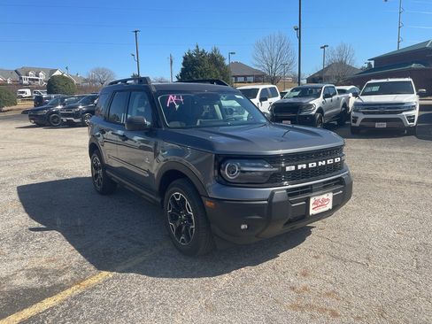 New 2026 Ford Bronco Sport Outer Banks image 3