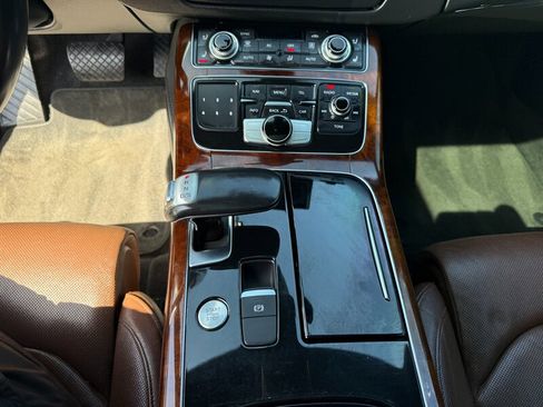Used 2012 Audi A8 L 4.2 image 21
