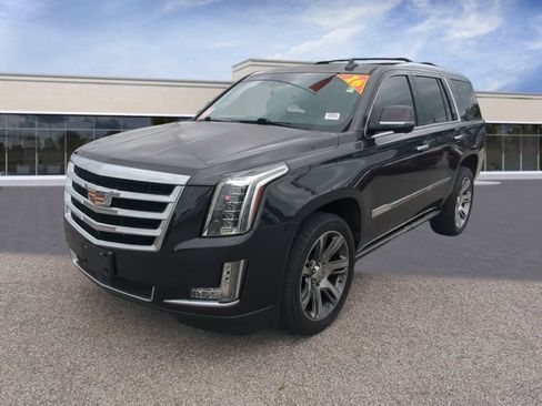 Used 2016 Cadillac Escalade Premium AWD/4WD image 4