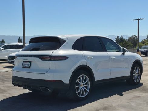 Used 2021 Porsche Cayenne AWD/4WD image 5
