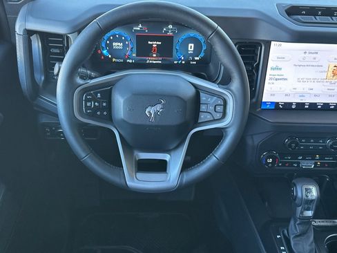 New 2025 Ford Bronco Badlands image 14