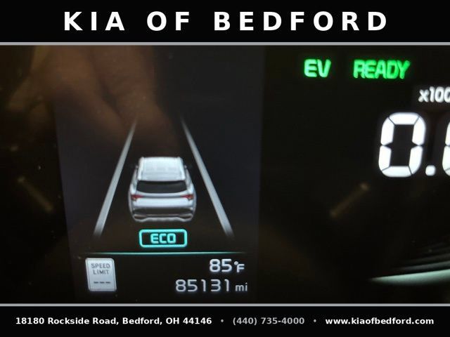 Used 2023 Kia Sportage EX AWD/4WD image 16