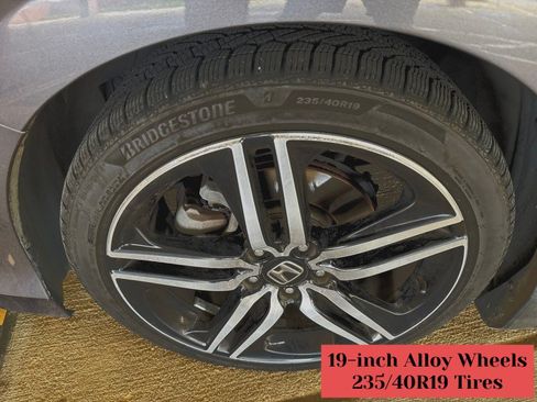 Used 2017 Honda Accord Touring image 36