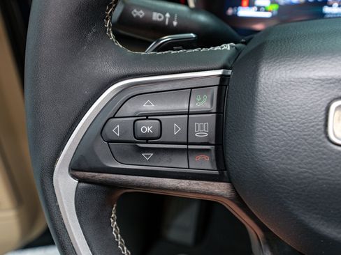 Used 2023 Jeep Grand Cherokee 4WD 4xe image 30