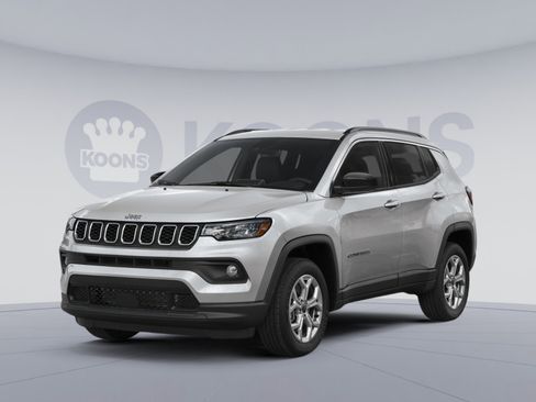 Used 2025 Jeep Compass Limited w/ Elite Group image 1