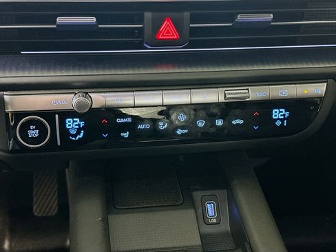 Used 2024 Hyundai Ioniq 6 SEL image 24