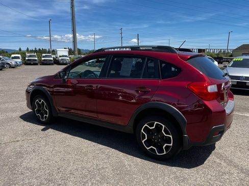 Used 2014 Subaru Crosstrek 2.0i Premium w/ Moonroof Package AWD/4WD image 5