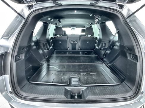 Certified 2023 Honda Pilot Sport image 34