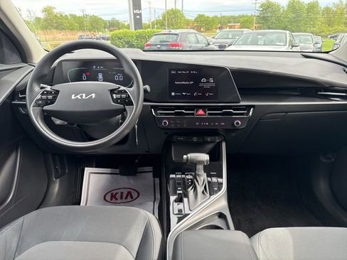 Certified 2023 Kia Niro LX FWD image 15