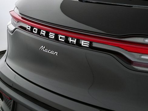 New 2026 Porsche Macan AWD/4WD image 36