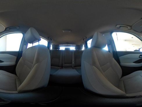Used 2025 Nissan Rogue SV FWD image 44