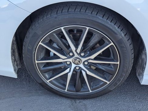 Used 2022 Toyota Camry SE image 12