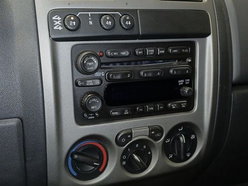 Used 2005 GMC Canyon SLE w/ Power Convenience Package image 17