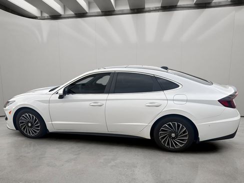 Used 2023 Hyundai Sonata Limited FWD image 2