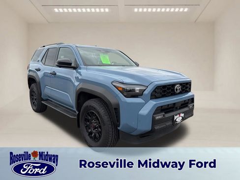 Used 2025 Toyota 4Runner TRD Off-Road Premium AWD/4WD image 1